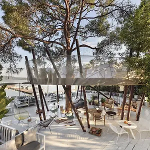 4* Station touristique Ekies Senses